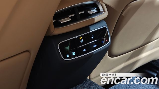 Genesis G80 2022 — photo 27