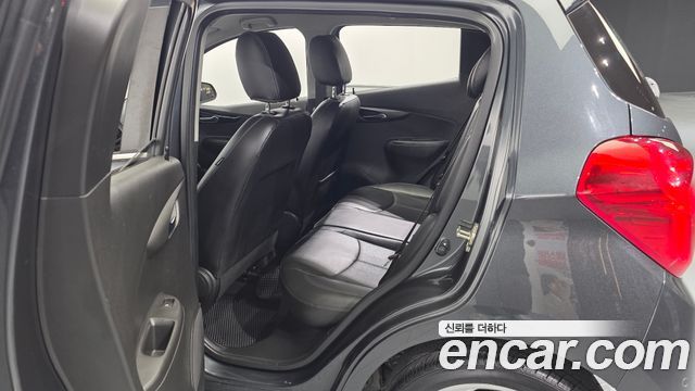 Chevrolet Korea Spark 2017 — photo 11