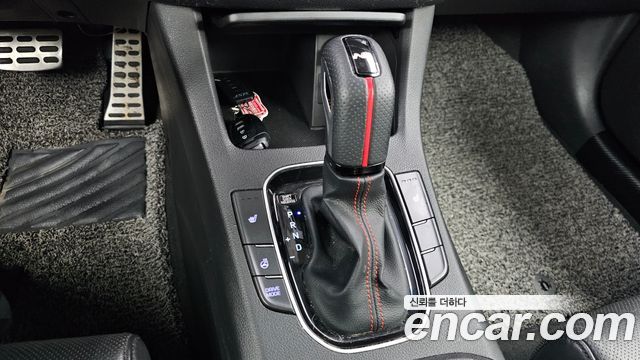 Hyundai i30 2017 — photo 12