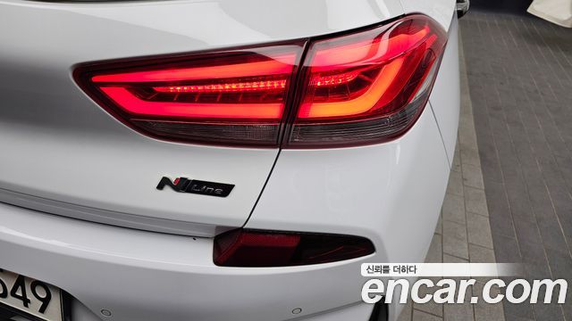 Hyundai i30 2017 — photo 9
