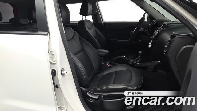 Kia Soul 2015 — photo 17
