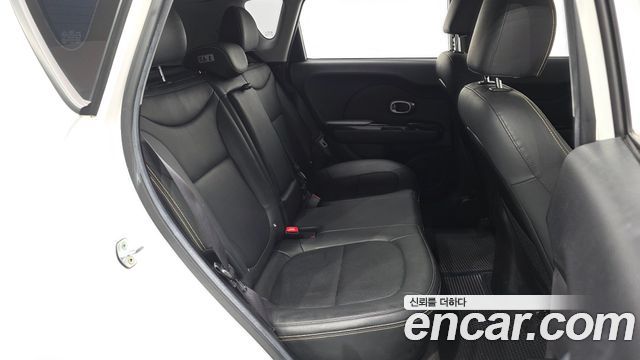 Kia Soul 2015 — photo 18