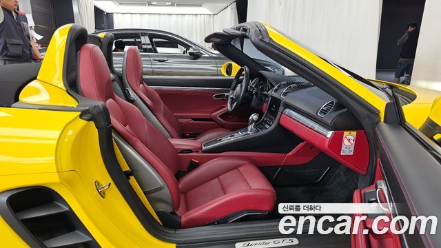 Porsche 718 2020 — photo 17