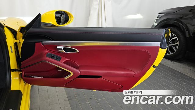 Porsche 718 2020 — photo 15