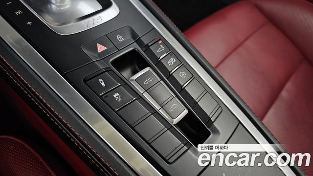 Porsche 718 2020 — photo 16