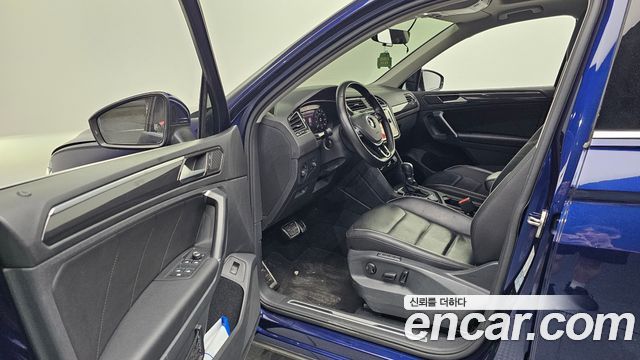 Volkswagen Tiguan 2018 — photo 10