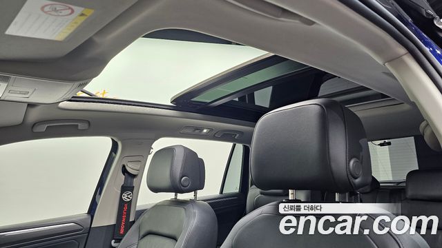Volkswagen Tiguan 2018 — photo 19