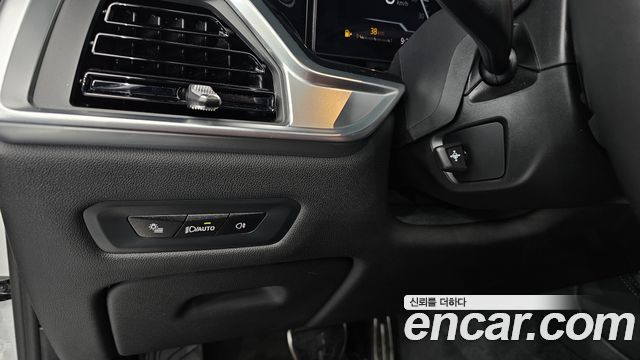 BMW X5 2025 — photo 21