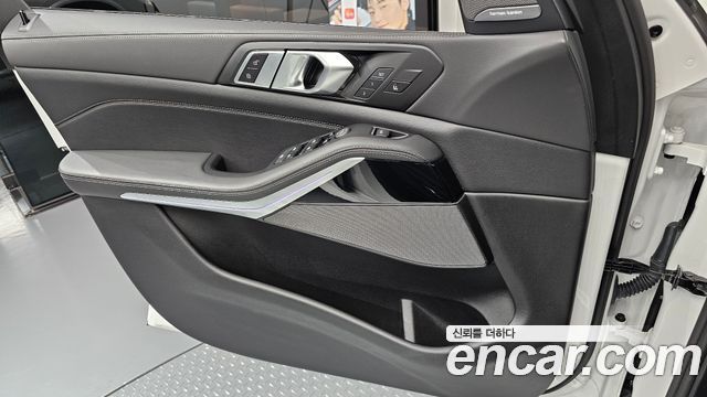 BMW X5 2025 — photo 14