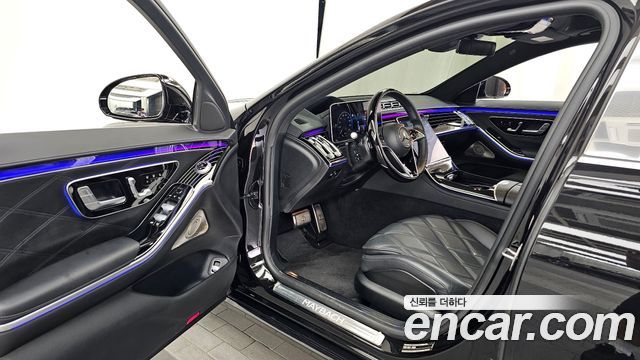 Mercedes-Benz S-Class 2023 — photo 13