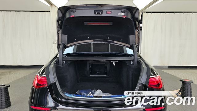 Mercedes-Benz S-Class 2023 — photo 26