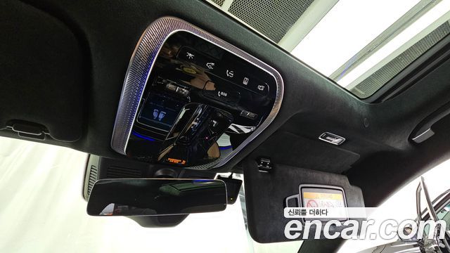 Mercedes-Benz S-Class 2023 — photo 28