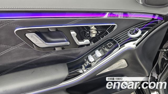 Mercedes-Benz S-Class 2023 — photo 36