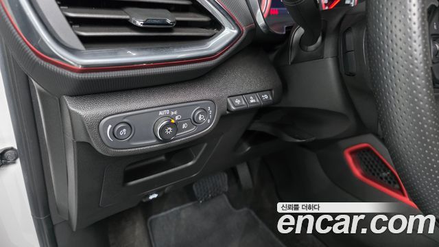 ChevroletGMDaewoo Trailblazer 2022 — photo 17