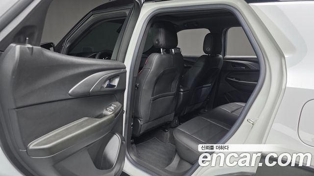 ChevroletGMDaewoo Trailblazer 2022 — photo 21
