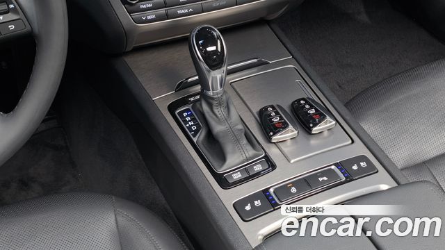 Hyundai Genesis 2016 — photo 9