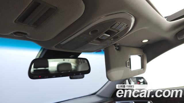 Hyundai Genesis 2016 — photo 18