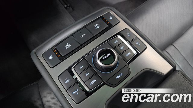 Hyundai Genesis 2016 — photo 20