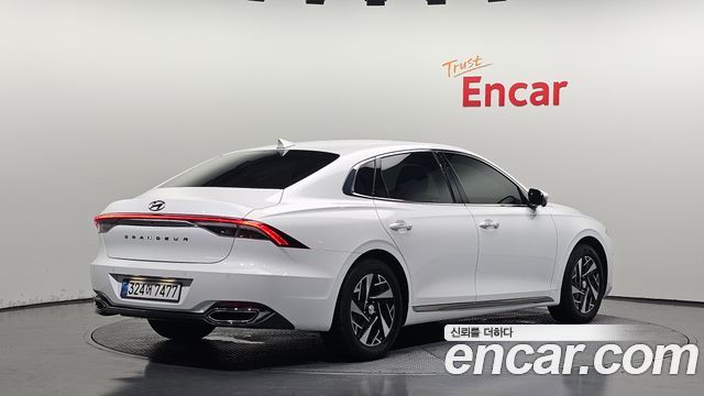 Hyundai Grandeur 2022 — photo 2