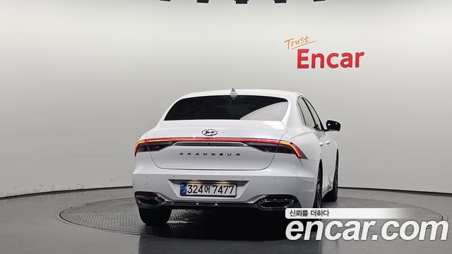 Hyundai Grandeur 2022 — photo 4