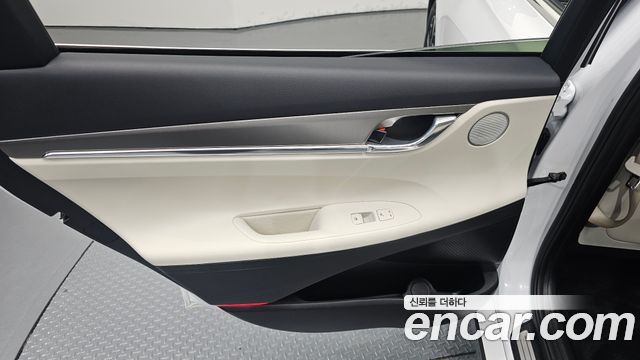 Hyundai Grandeur 2022 — photo 15