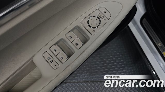 Hyundai Grandeur 2022 — photo 29