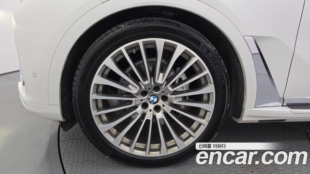 BMW X7 2020 — photo 5