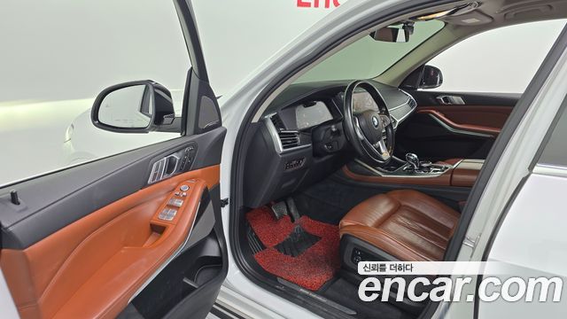 BMW X7 2020 — photo 10