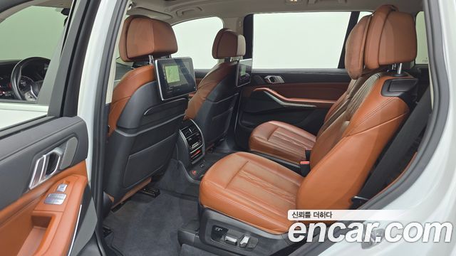 BMW X7 2020 — photo 11