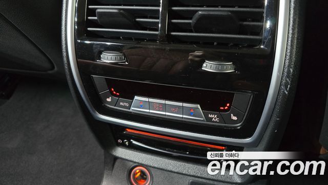 BMW X7 2020 — photo 18
