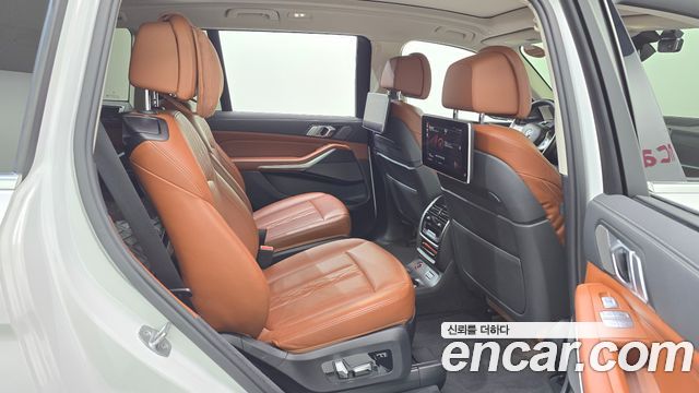 BMW X7 2020 — photo 20