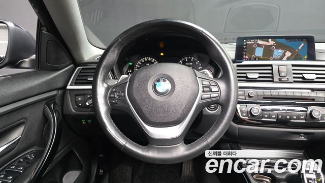 BMW 4-Series 2020 — photo 18