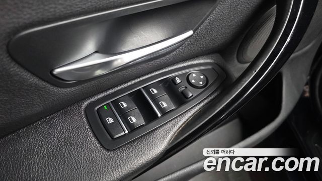 BMW 4-Series 2020 — photo 27