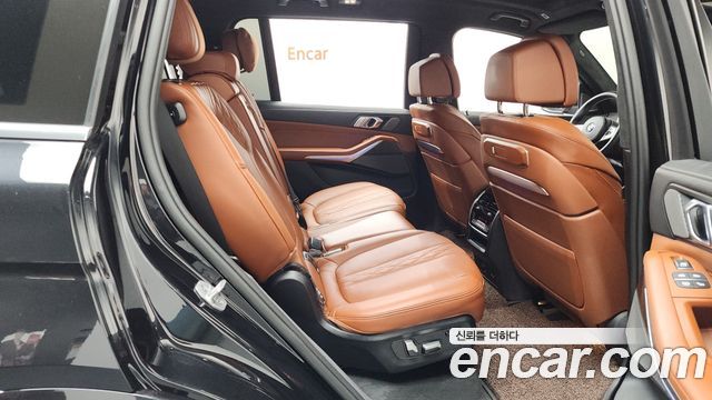 BMW X7 2025 — photo 11