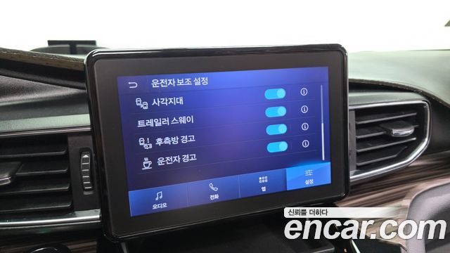 Ford Explorer 2021 — photo 23