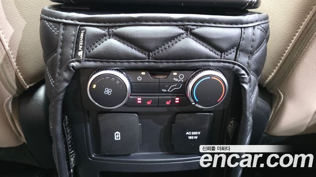 Ford Explorer 2021 — photo 26