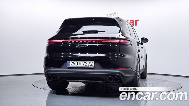 Porsche Cayenne 2024 — photo 4