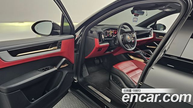 Porsche Cayenne 2024 — photo 13