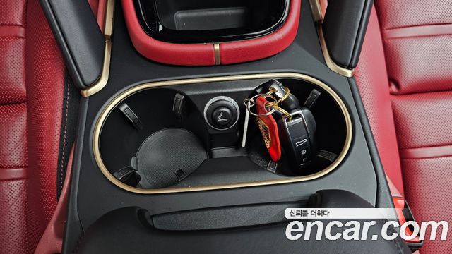 Porsche Cayenne 2024 — photo 21