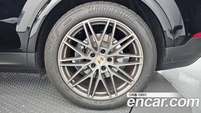 Porsche Cayenne 2024 — photo 7