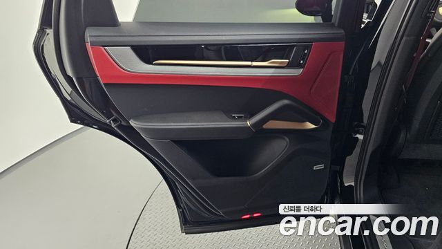 Porsche Cayenne 2024 — photo 15