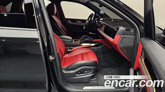 Porsche Cayenne 2024 — photo 16
