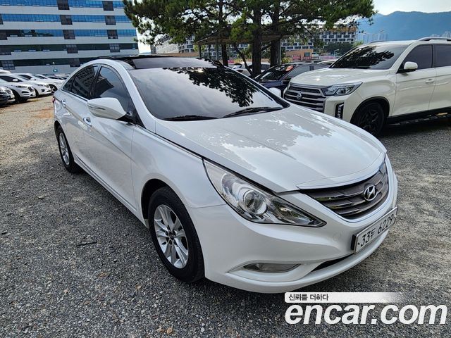 Hyundai Sonata 2012 — photo 3