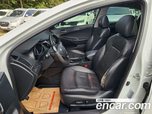 Hyundai Sonata 2012 — photo 7