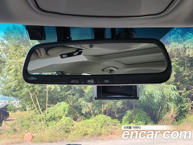 Hyundai Sonata 2012 — photo 11