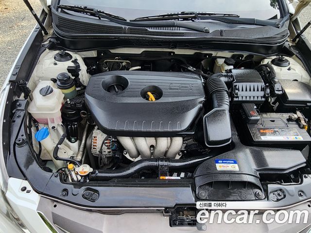 Hyundai Sonata 2012 — photo 17