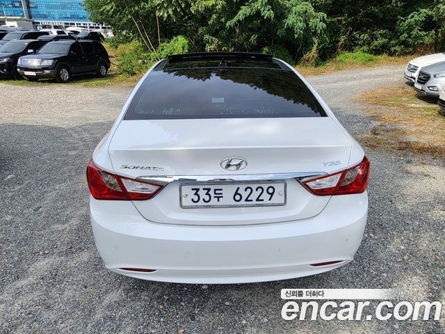 Hyundai Sonata 2012 — photo 19