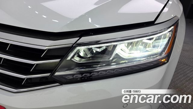 Volkswagen Passat 2018 — photo 8
