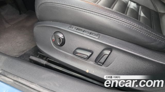 Volkswagen Passat 2018 — photo 31