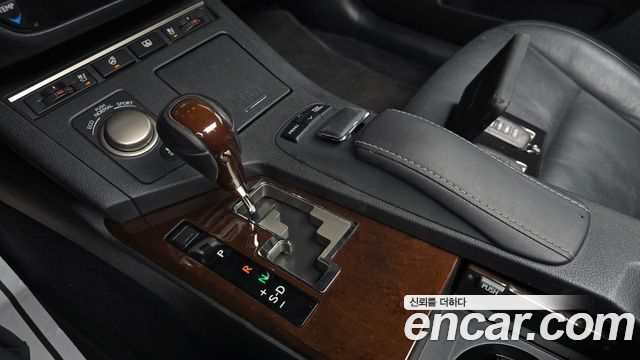 Lexus ES 2014 — photo 12